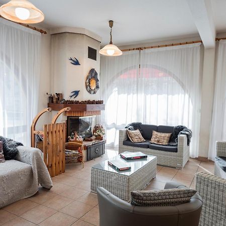 Le Guilazur Hotell Château-Ville-Vieille Eksteriør bilde