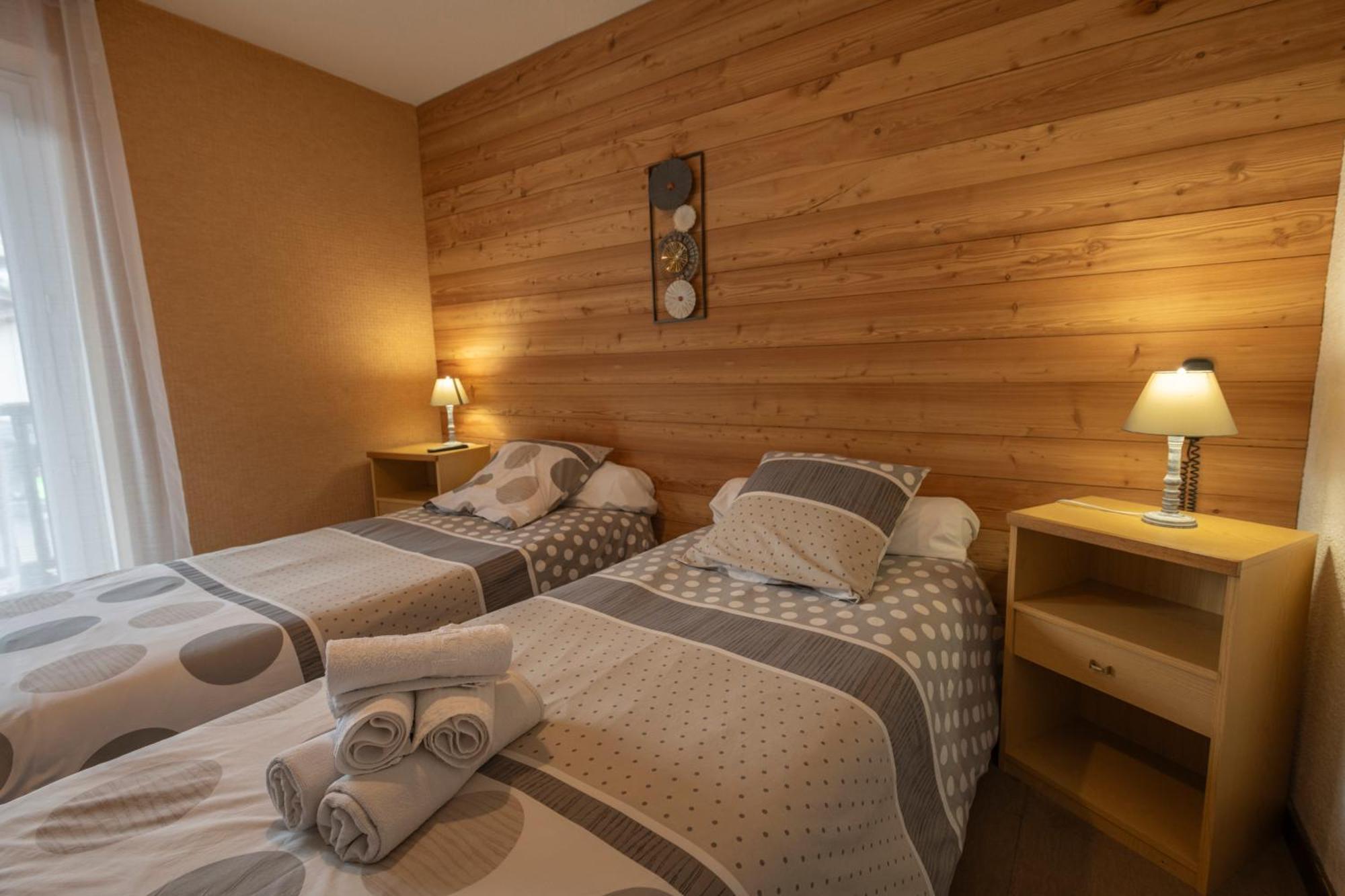 Le Guilazur Hotell Château-Ville-Vieille Eksteriør bilde